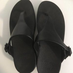 Fitflop Lulu Leather Toe-Post Sandals (8) Like New